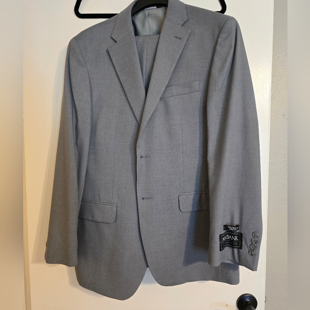 NWT Jos A. Bank mens gray suit